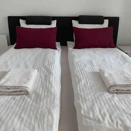 Διαμέρισμα Comfortable 1-bedroom With Sauna Nearby Airport Βάνταα
