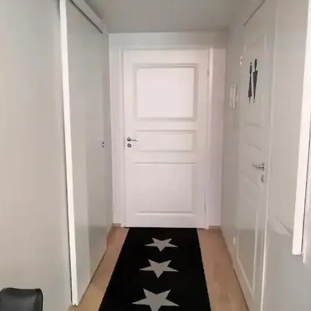 Comfortable 1-bedroom With Sauna Nearby Airport Διαμέρισμα